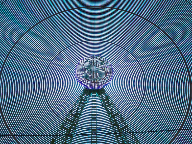 Dollartecken neon i bakgrunden