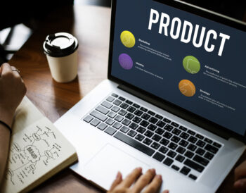 Dator med text "Produkt"